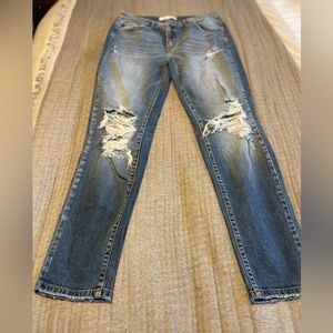 Kancan Distressed Jean